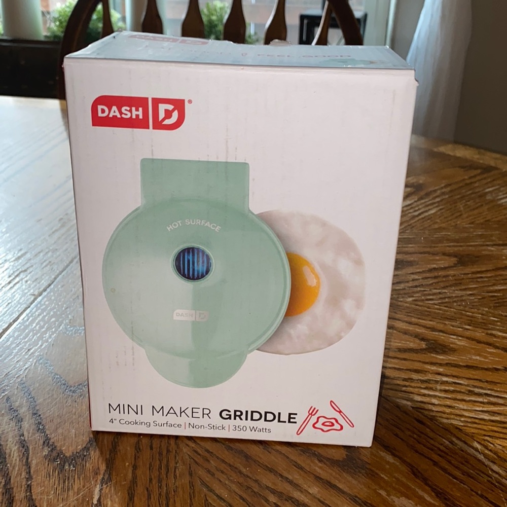 DASH MINI GRIDDLE